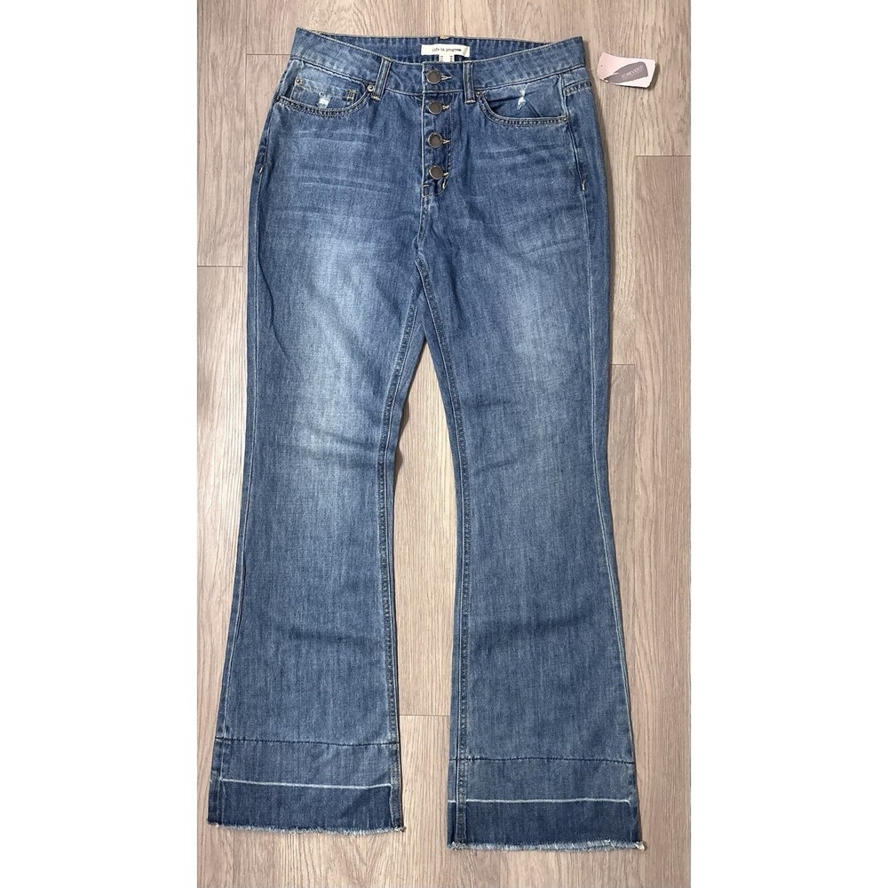 Forever 21  Flare Leg Jeans Button Fly Denim Raw Hem Womens Sz 29